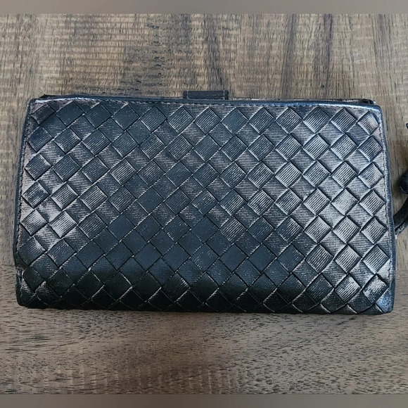 Bottega Veneta Intrecciato Leather Wallet - Picture 10 of 16
